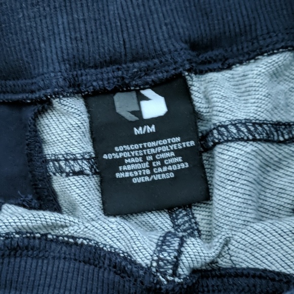 5/$45 Men's Comfy Jegging Shorts - Picture 2 of 3